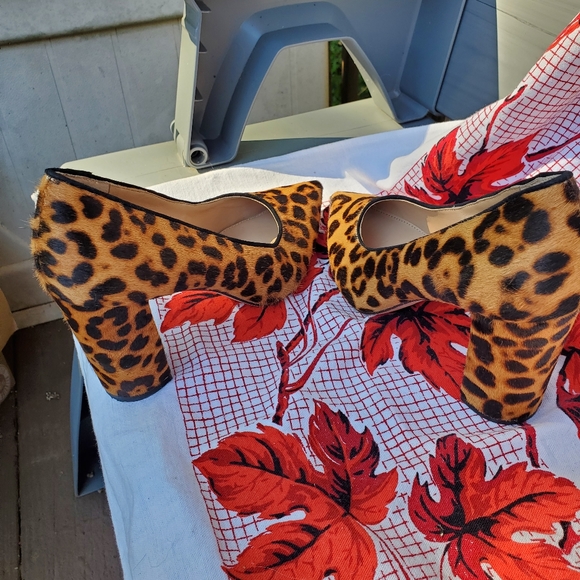 ANTONIO MELANI Calf hair leopard print block heels Pumps - Picture 3 of 10